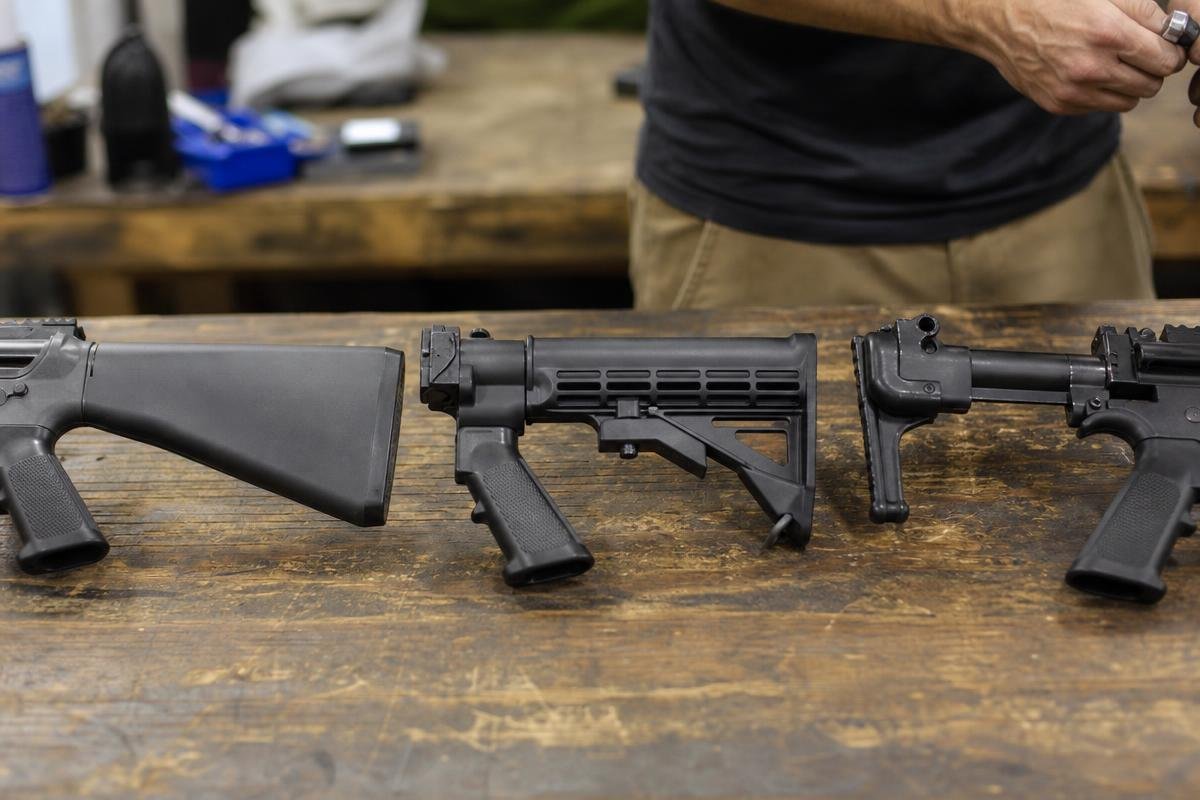 AR-15 stock guide showing fixed adjustable and folding stock options compared
